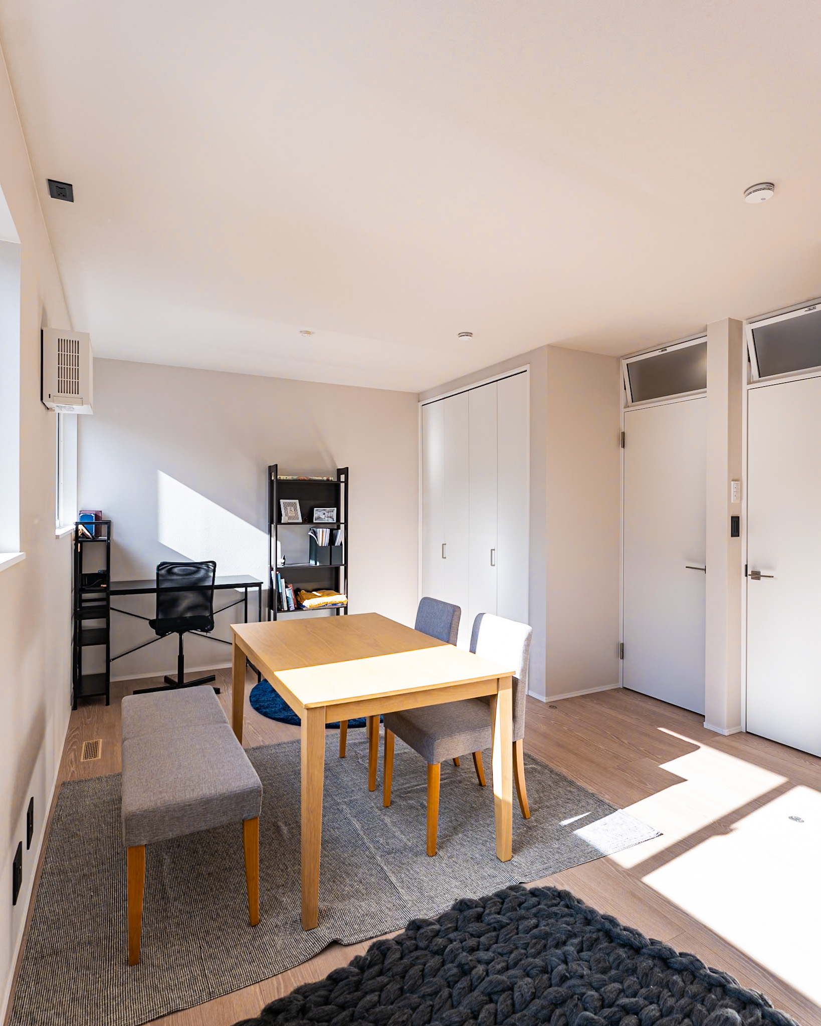 部屋を分けず、第二リビングとして使う事もできる。