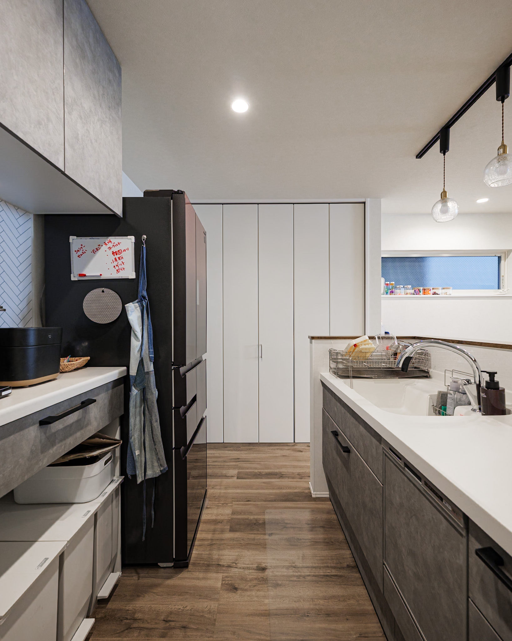 大容量収納で見た目もスッキリ。